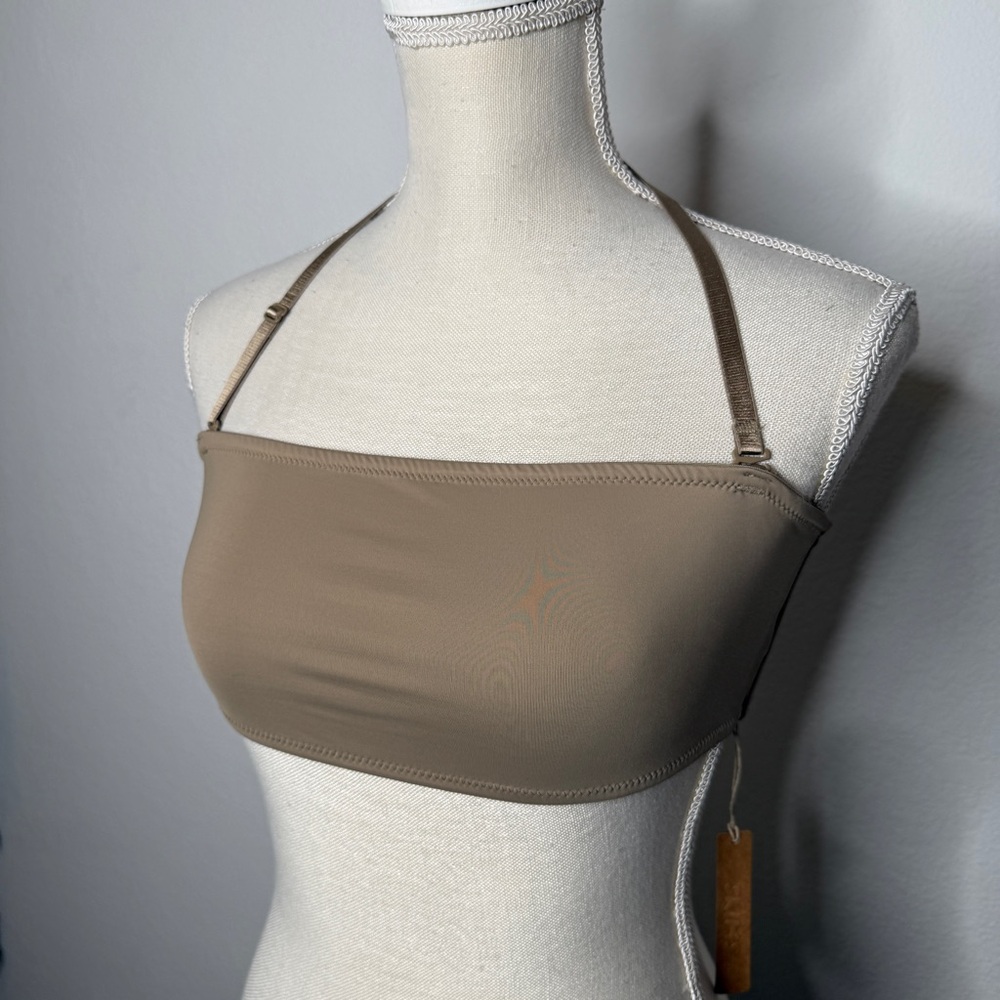 SKIMS Bandeau Bikini Top Desert Adjustable Strap Recycled Nylon NWT Size M - Picture 2 of 6